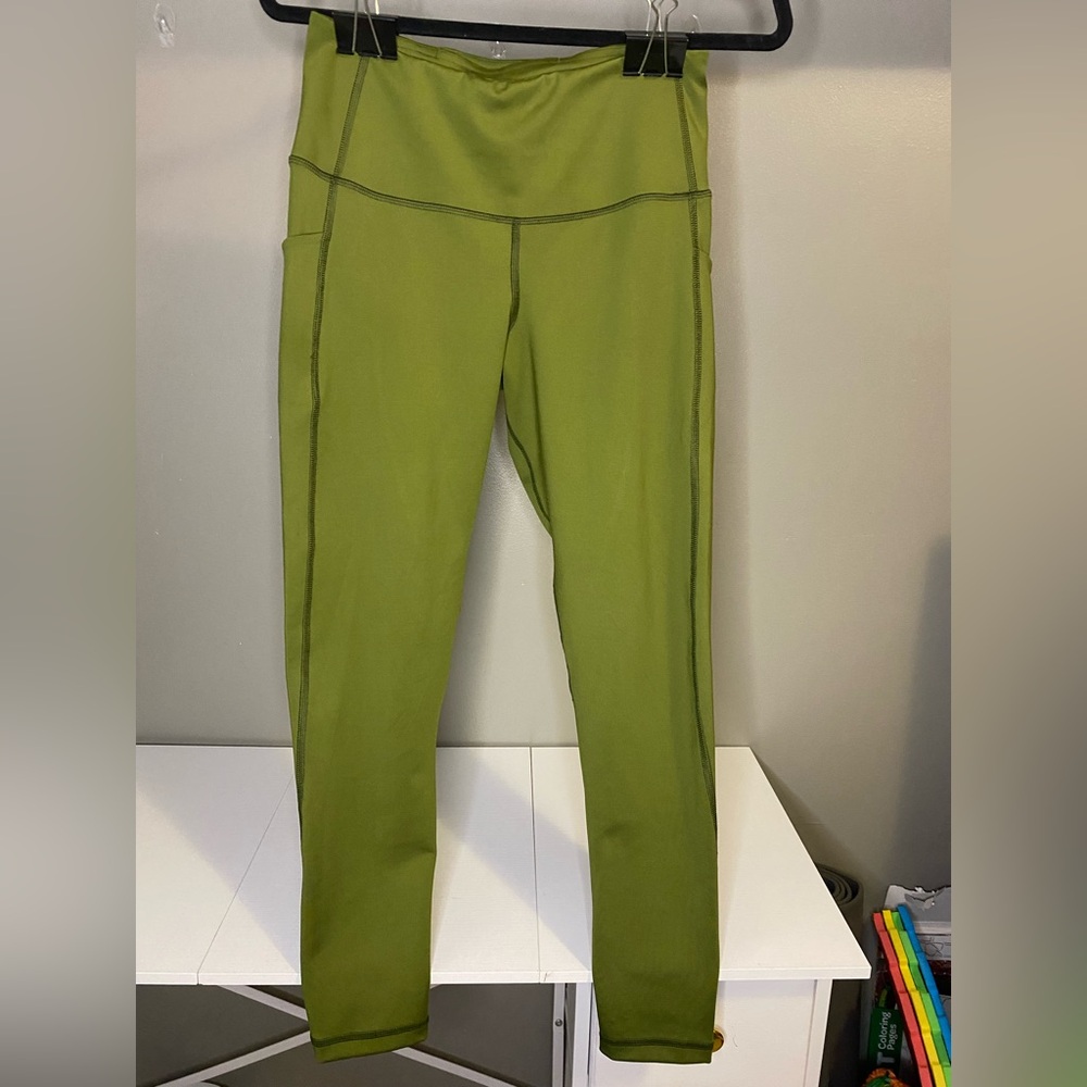 Backcountry Olive Green Active Techleasure Leggings in Medium